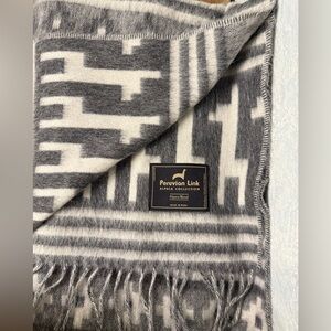 Alpaca Motif Throw Gray and White